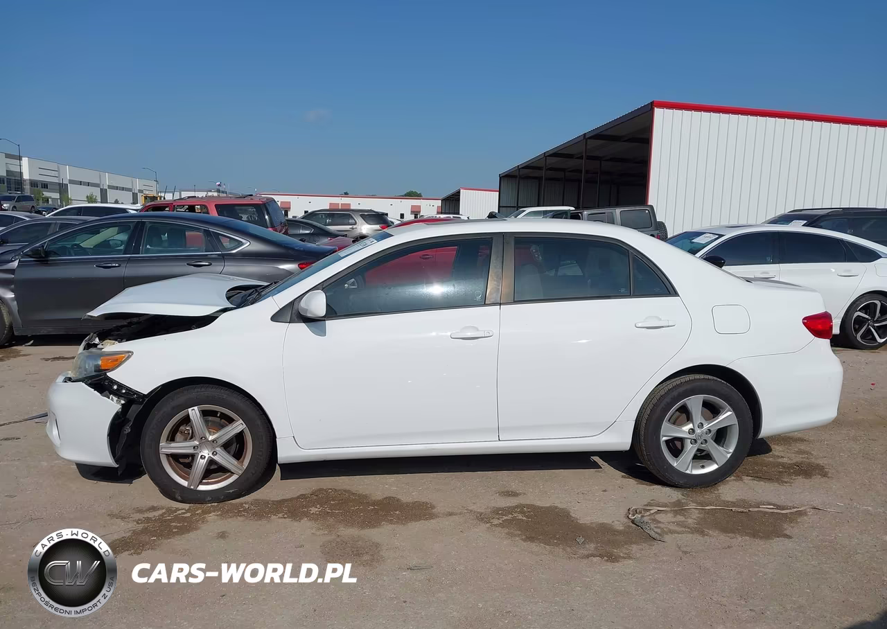 2012 Toyota Corolla Le VIN:5YFBU4EEXCP005175 - 13