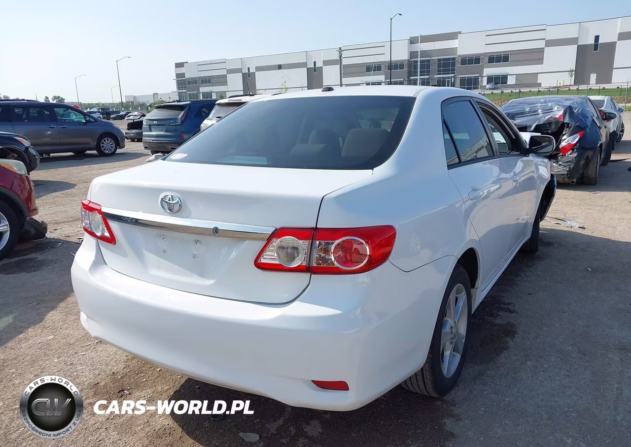 2012 Toyota Corolla Le VIN:5YFBU4EEXCP005175 - 4