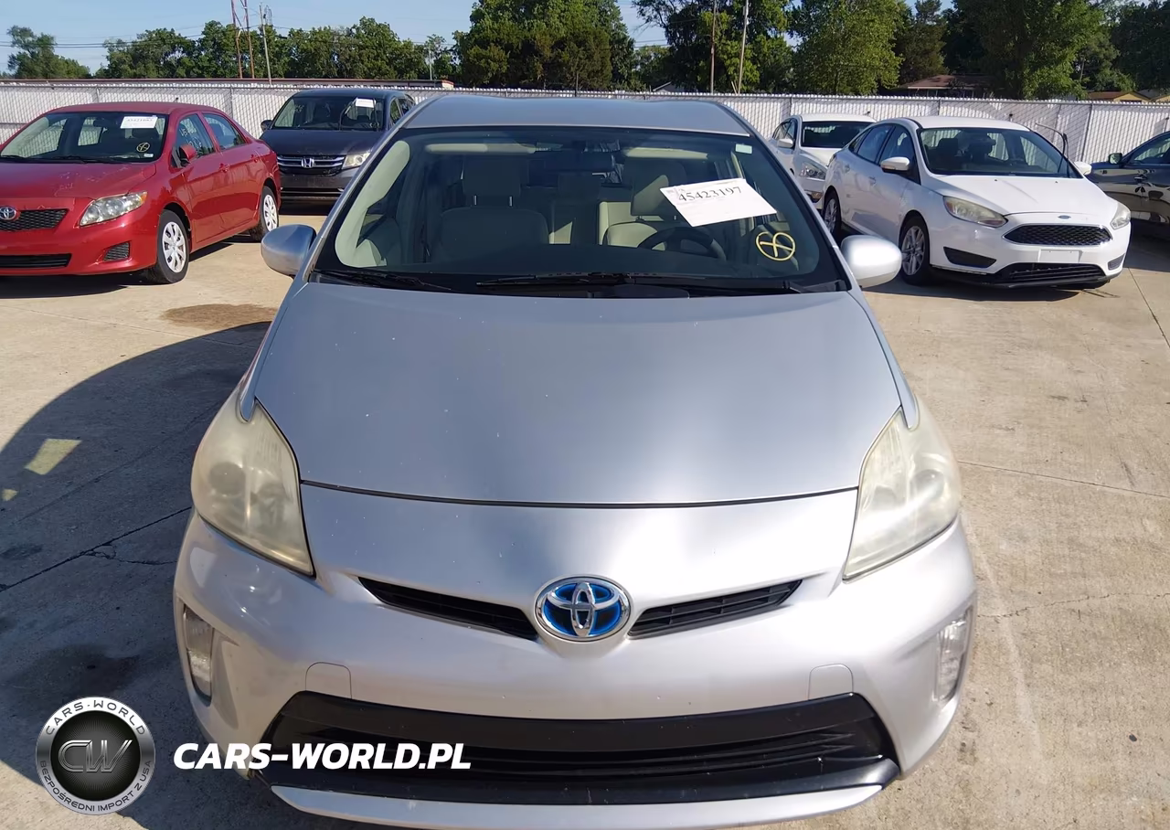 2014 Toyota Prius Three VIN:JTDKN3DU5E1739715 - 6