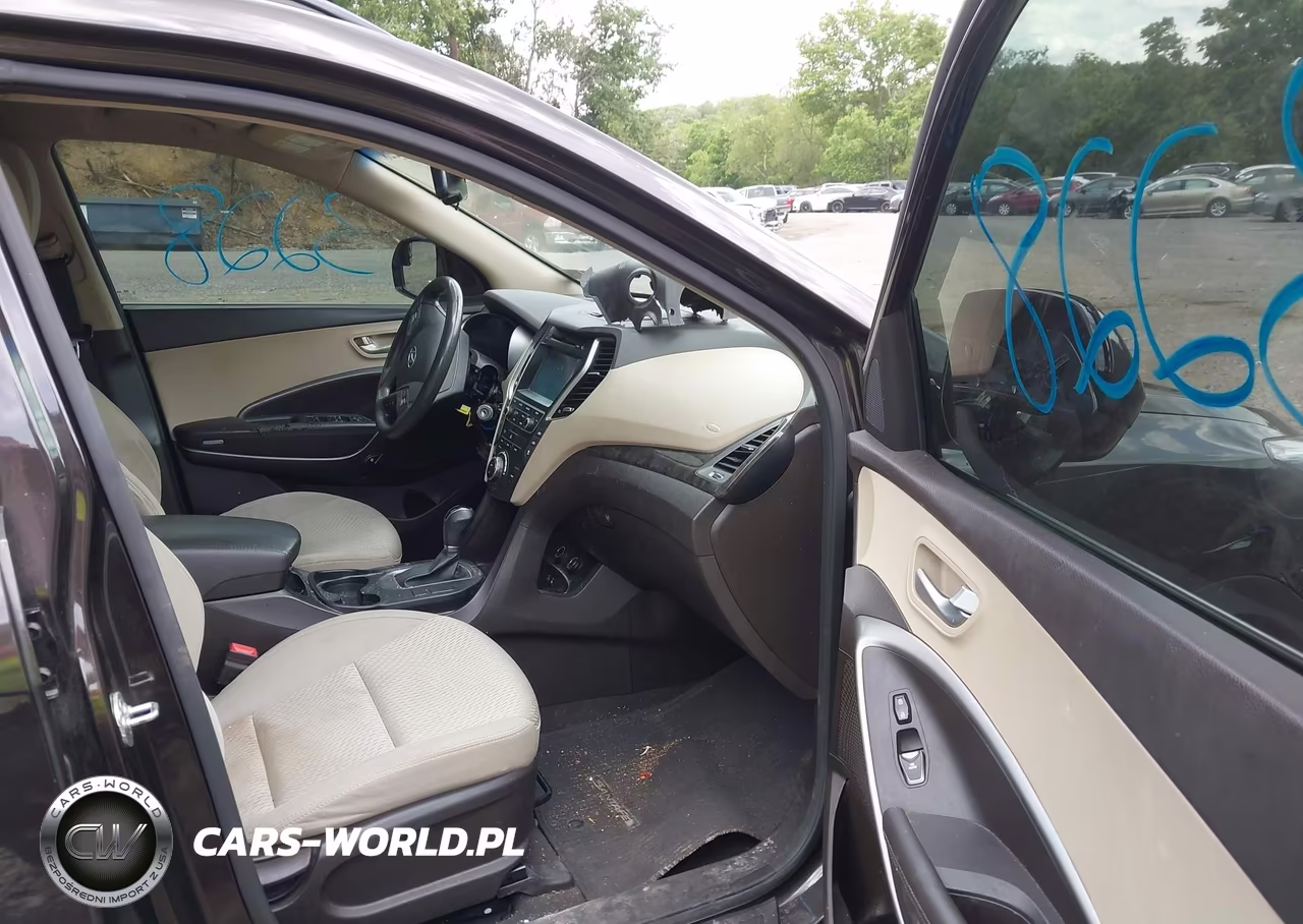 2017 Hyundai Santa Fe Se VIN:KM8SMDHF7HU209748 - 5