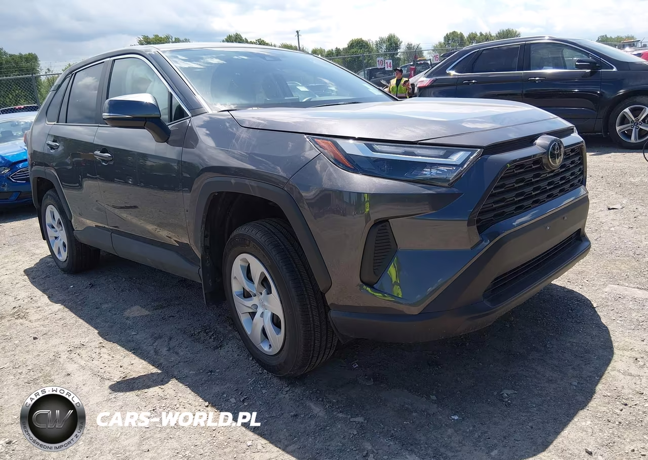 2025 Toyota Rav4 Le – zdjęcie 1 z 17