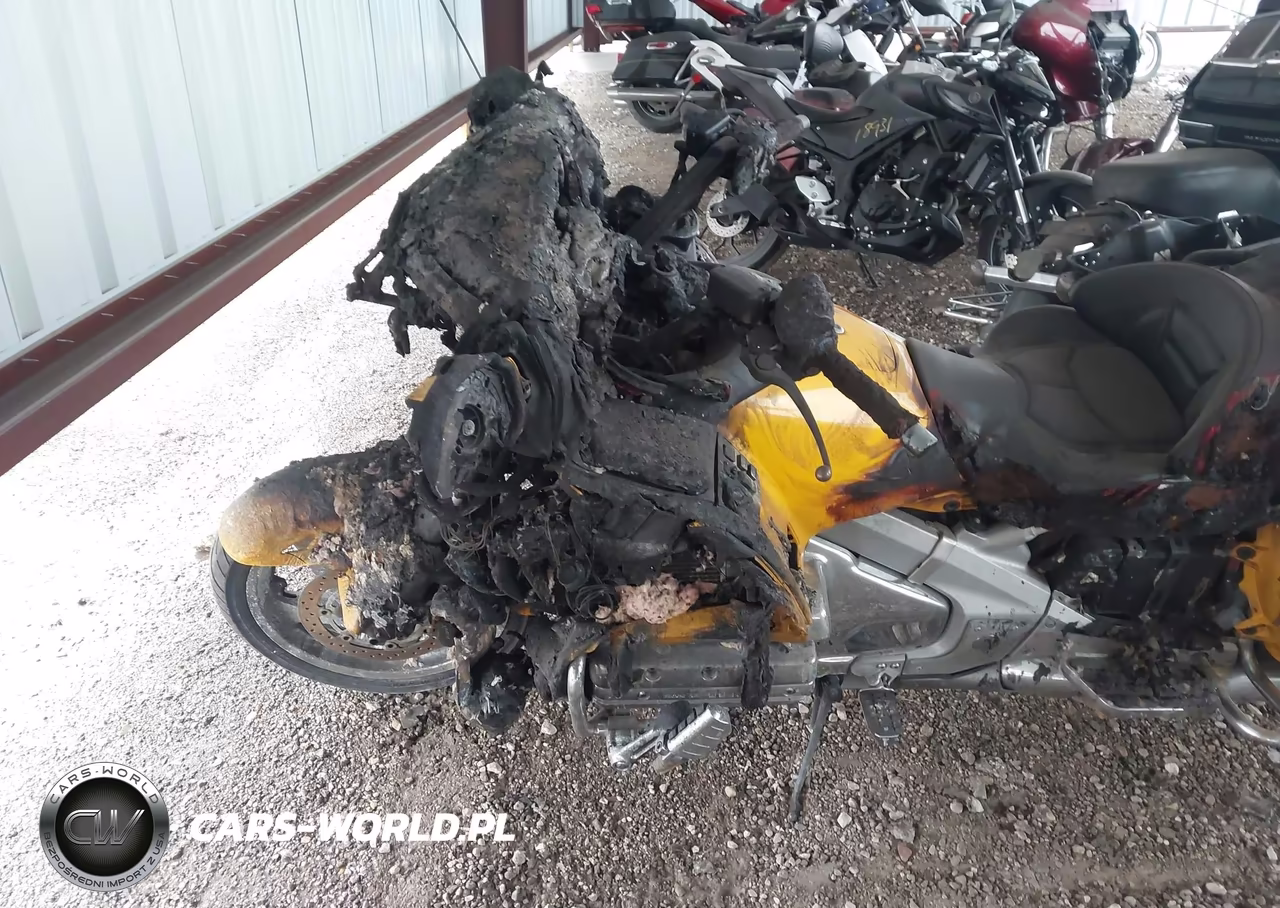 2001 Honda Gl1800 VIN:1HFSC47041A002008 - 11