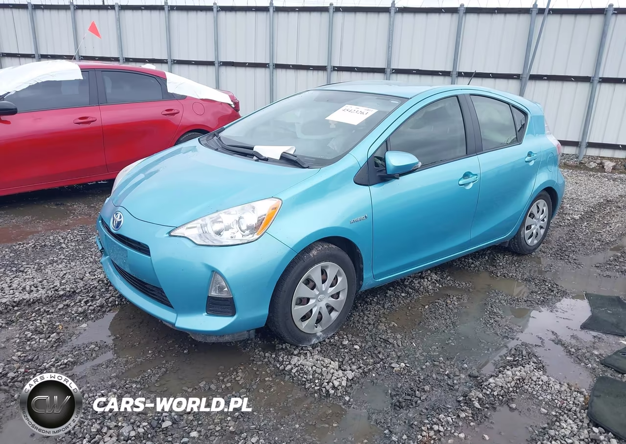 2013 Toyota Prius C Two VIN:JTDKDTB35D1044629 - 2