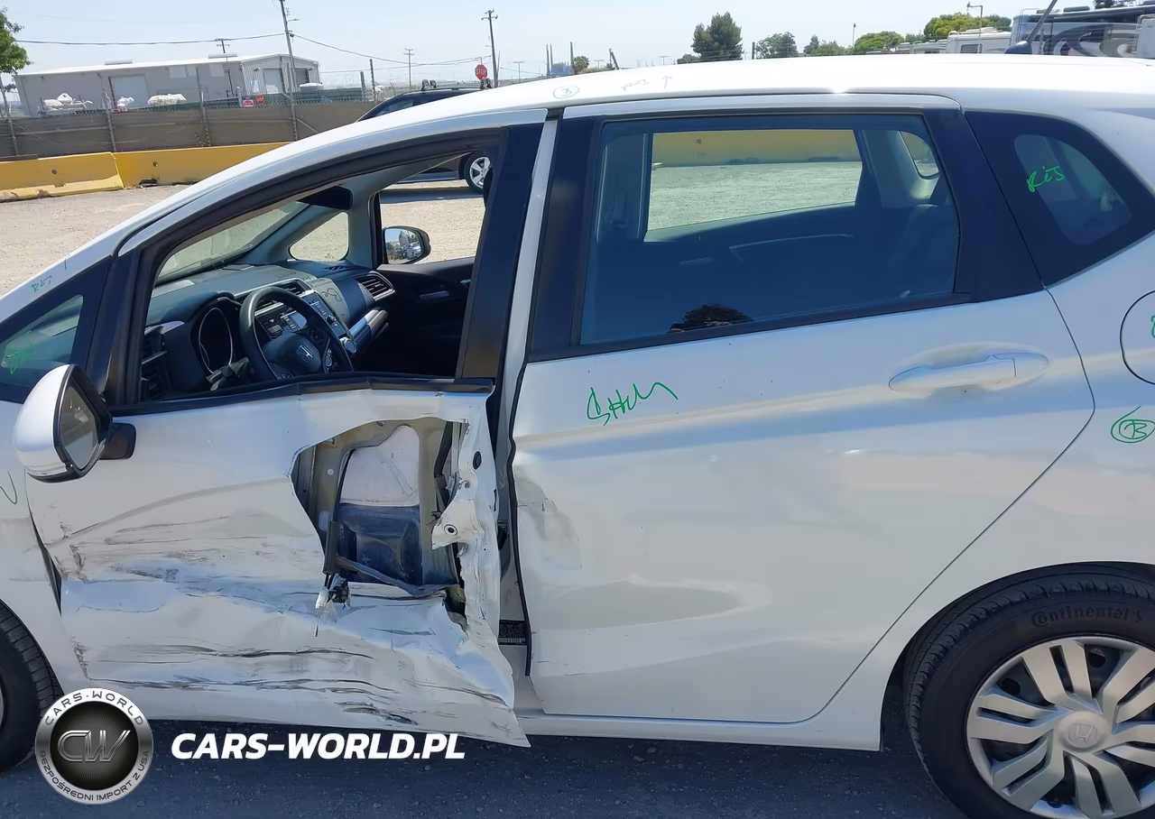 2017 Honda Fit Lx VIN:3HGGK5H53HM710185 - 14