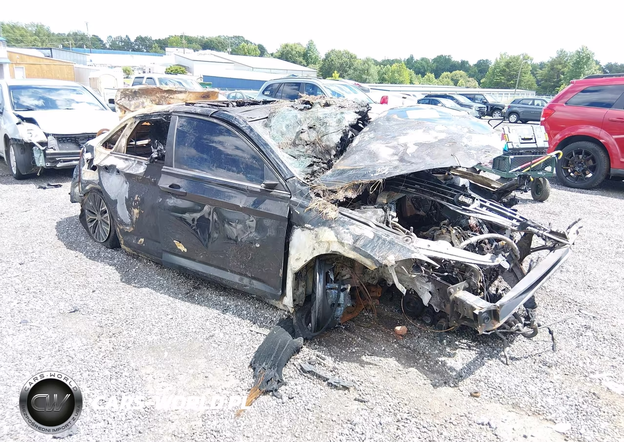 2021 Volkswagen Jetta 1.4T R-Line-1.4T S-1.4T Se – zdjęcie 1 z 15