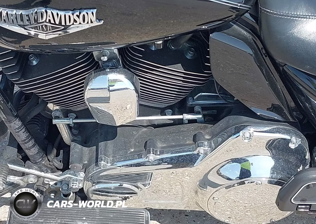2016 Harley-Davidson Flhr Road King VIN:1HD1FBM17GB639247 - 9