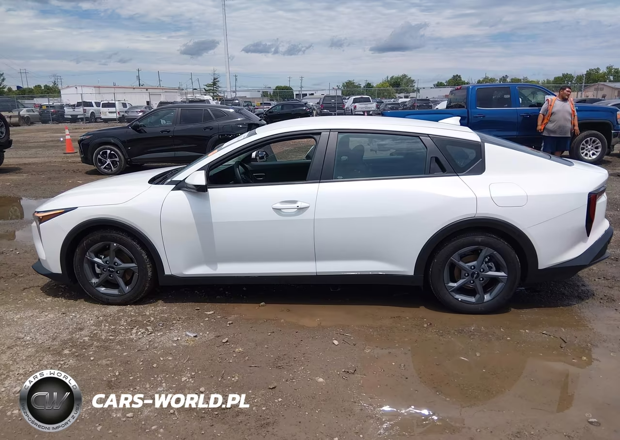 2025 Kia K4 Lxs VIN:3KPFT4DEXSE144602 - 15
