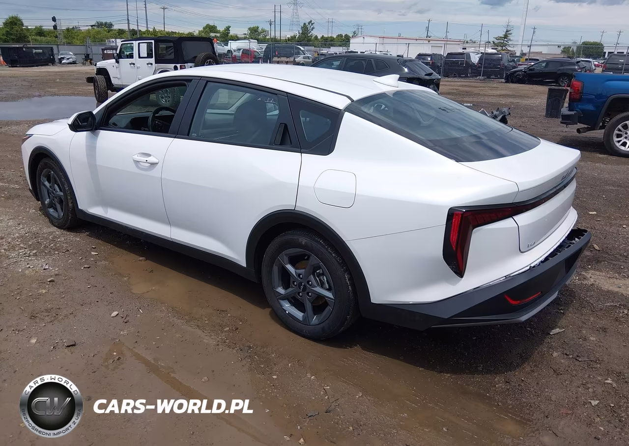 2025 Kia K4 Lxs VIN:3KPFT4DEXSE144602 - 3