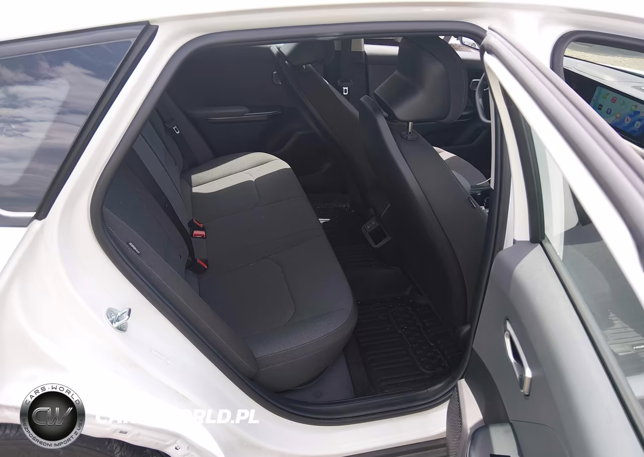 2025 Kia K4 Lxs VIN:3KPFT4DEXSE144602 - 8