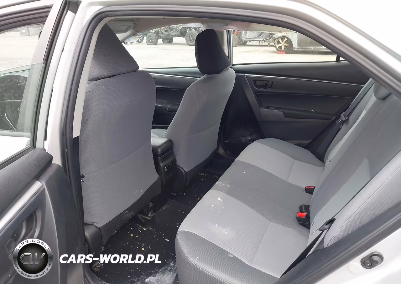 2015 Toyota Corolla L VIN:5YFBURHE0FP223073 - 8
