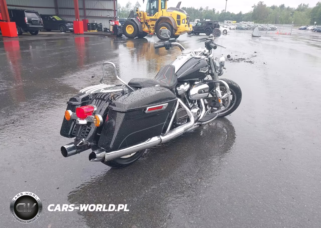 2017 Harley-Davidson Flhr Road King VIN:1HD1FBC1XHB682709 - 3