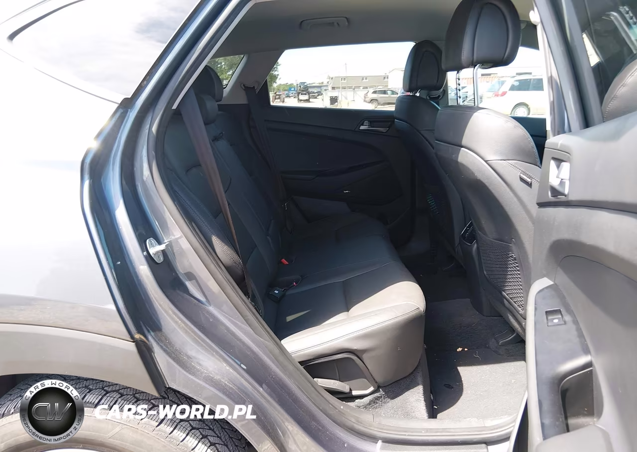 2017 Hyundai Tucson Limited VIN:KM8J3CA45HU476078 - 8