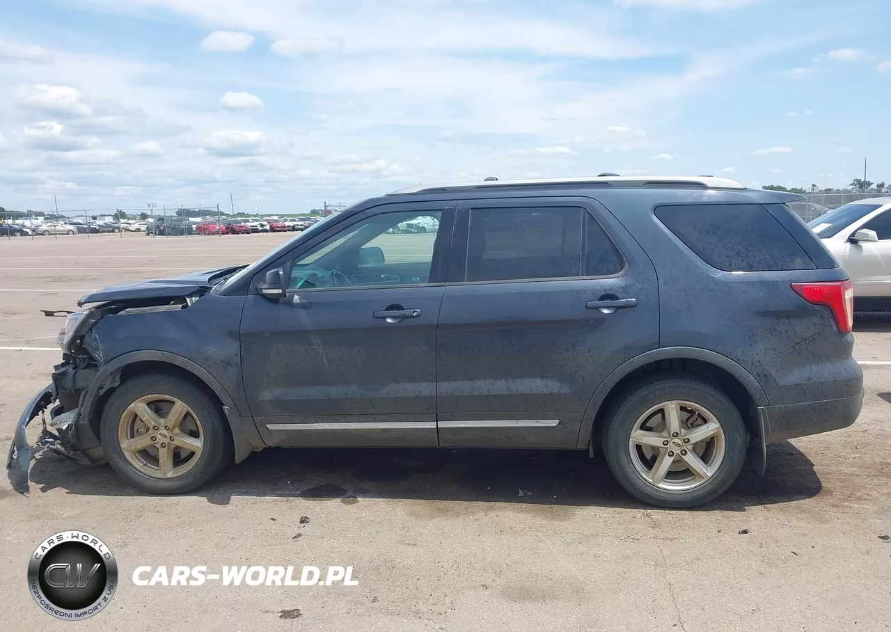 2017 Ford Explorer Xlt VIN:1FM5K8D85HGB31485 - 14