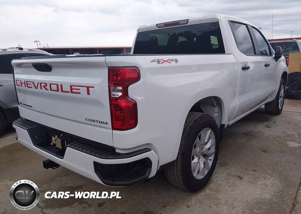 2026 Chevrolet Silverado K1500 Custom VIN:1GCPKBEKXTZ102887 - 4