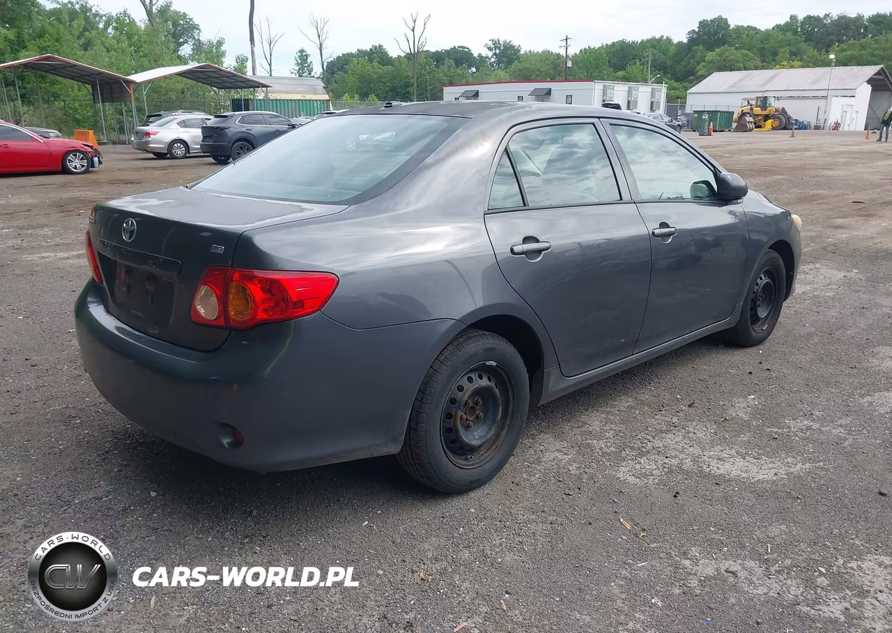 2010 Toyota Corolla Le VIN:2T1BU4EE2AC530082 - 4