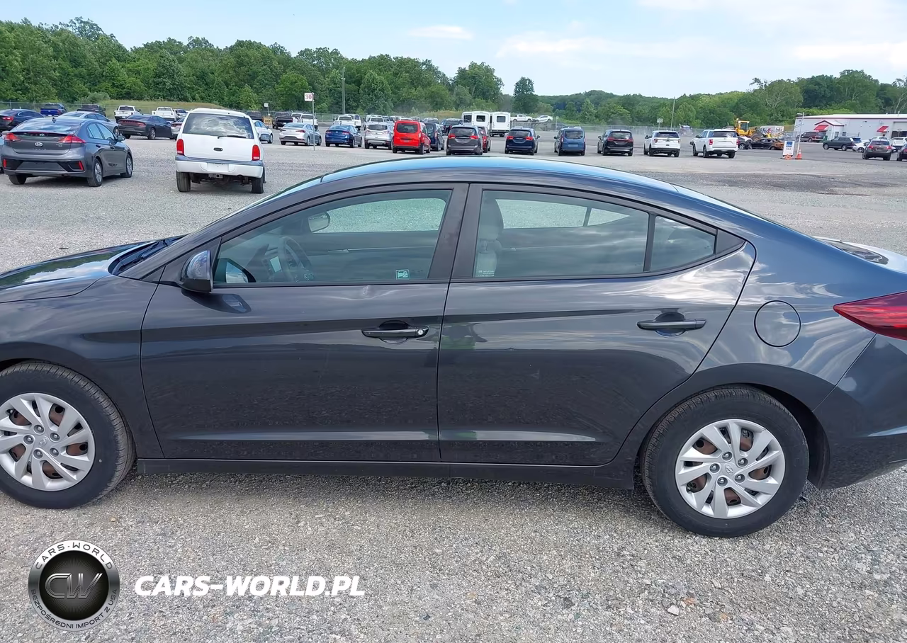2020 Hyundai Elantra Se VIN:5NPD74LFXLH602237 - 19