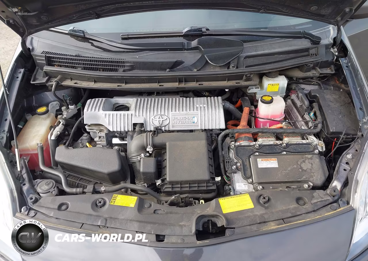 2014 Toyota Prius Plug-In VIN:JTDKN3DP8E3050119 - 10