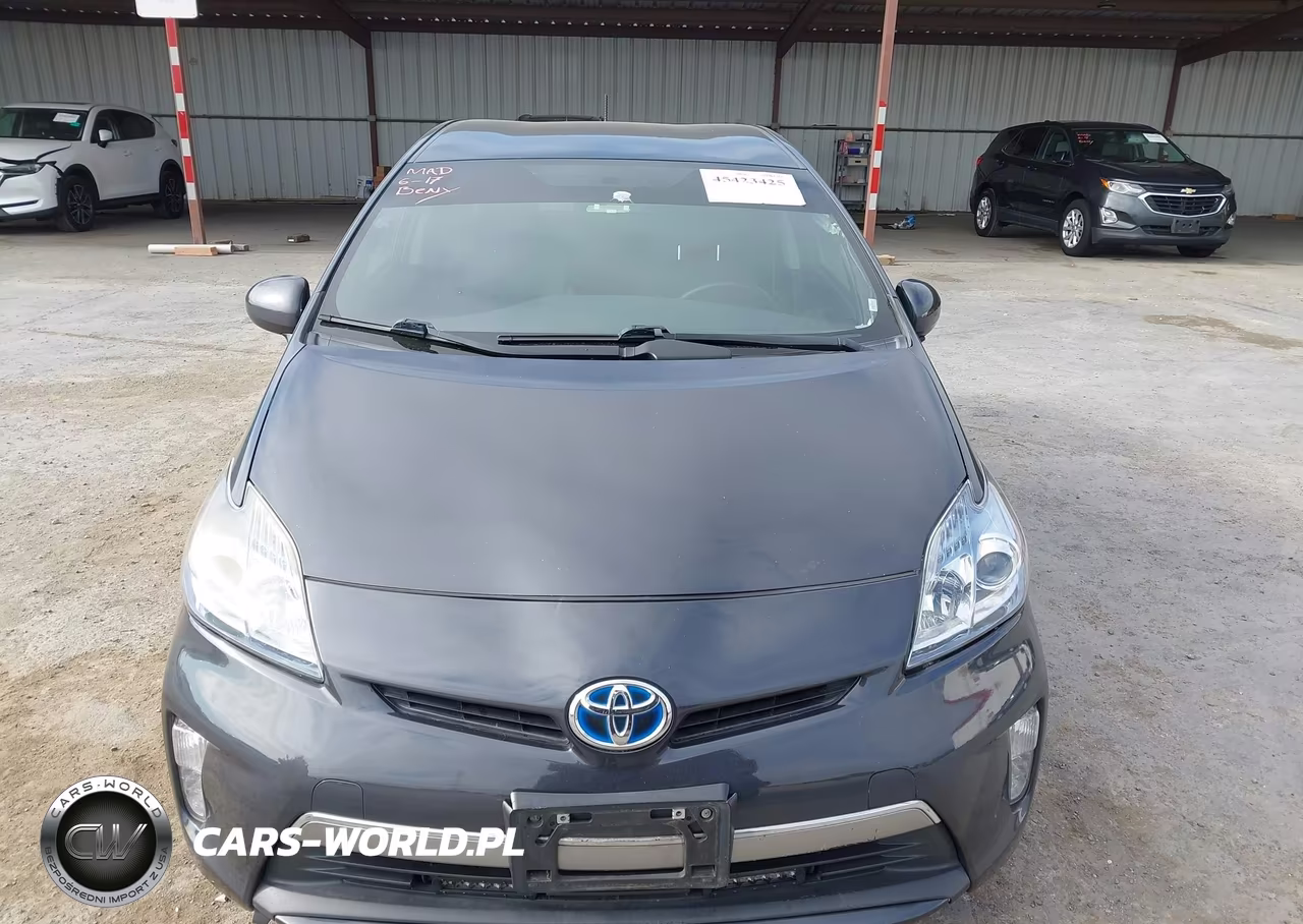 2014 Toyota Prius Plug-In VIN:JTDKN3DP8E3050119 - 13