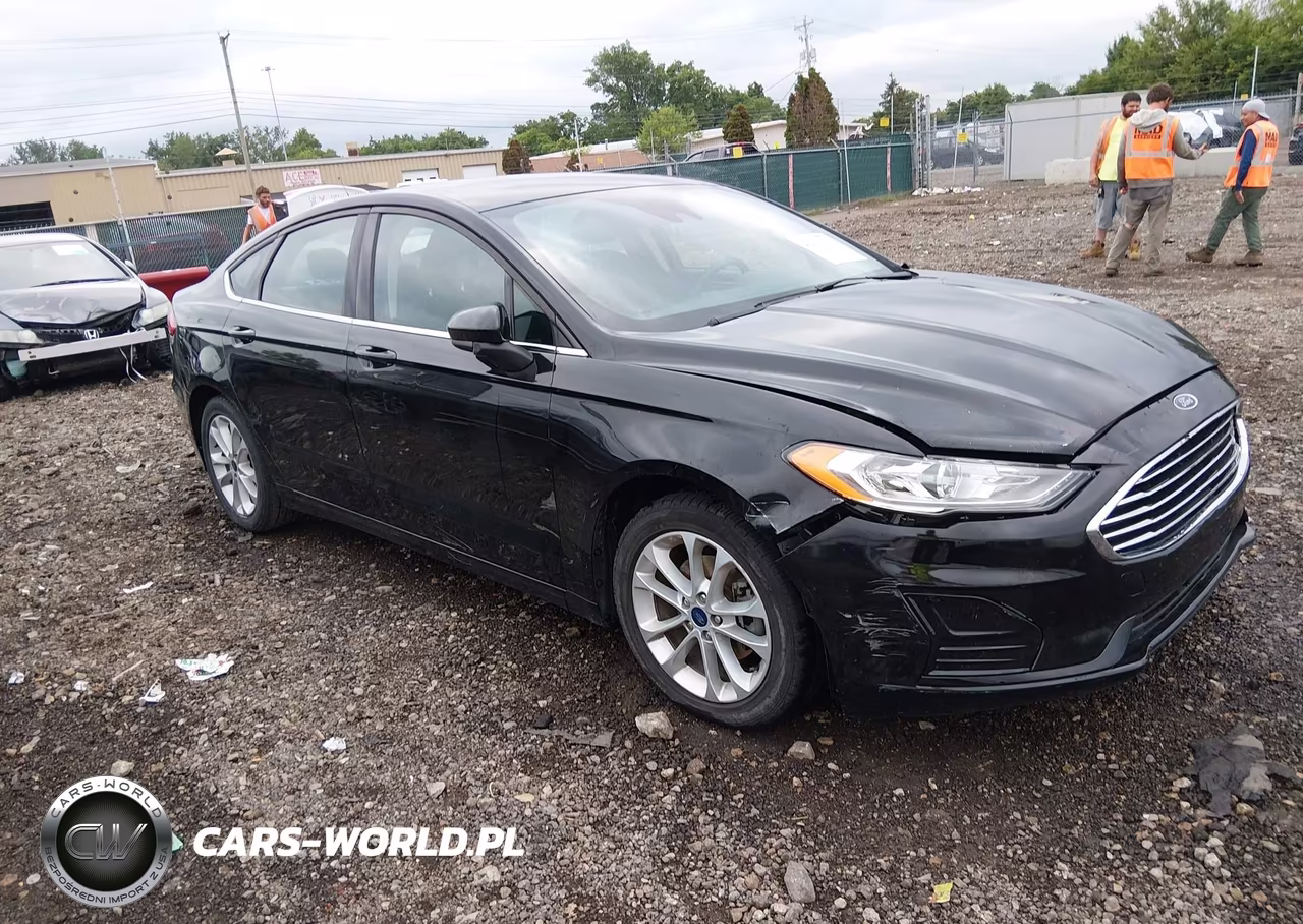 2020 Ford Fusion Se – zdjęcie 1 z 17