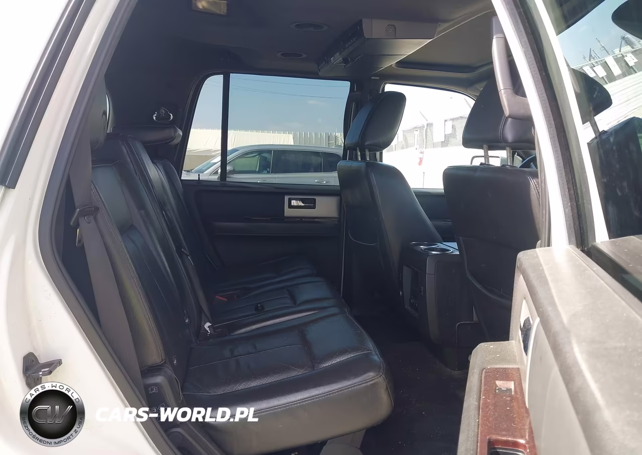 2010 Ford Expedition Limited VIN:1FMJU1K59AEB60305 - 8