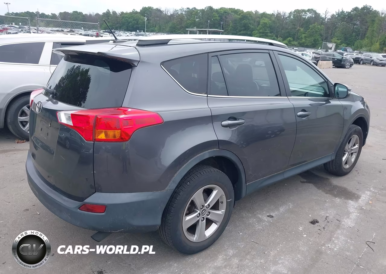 2015 Toyota Rav4 Xle VIN:2T3RFREV4FW292416 - 4