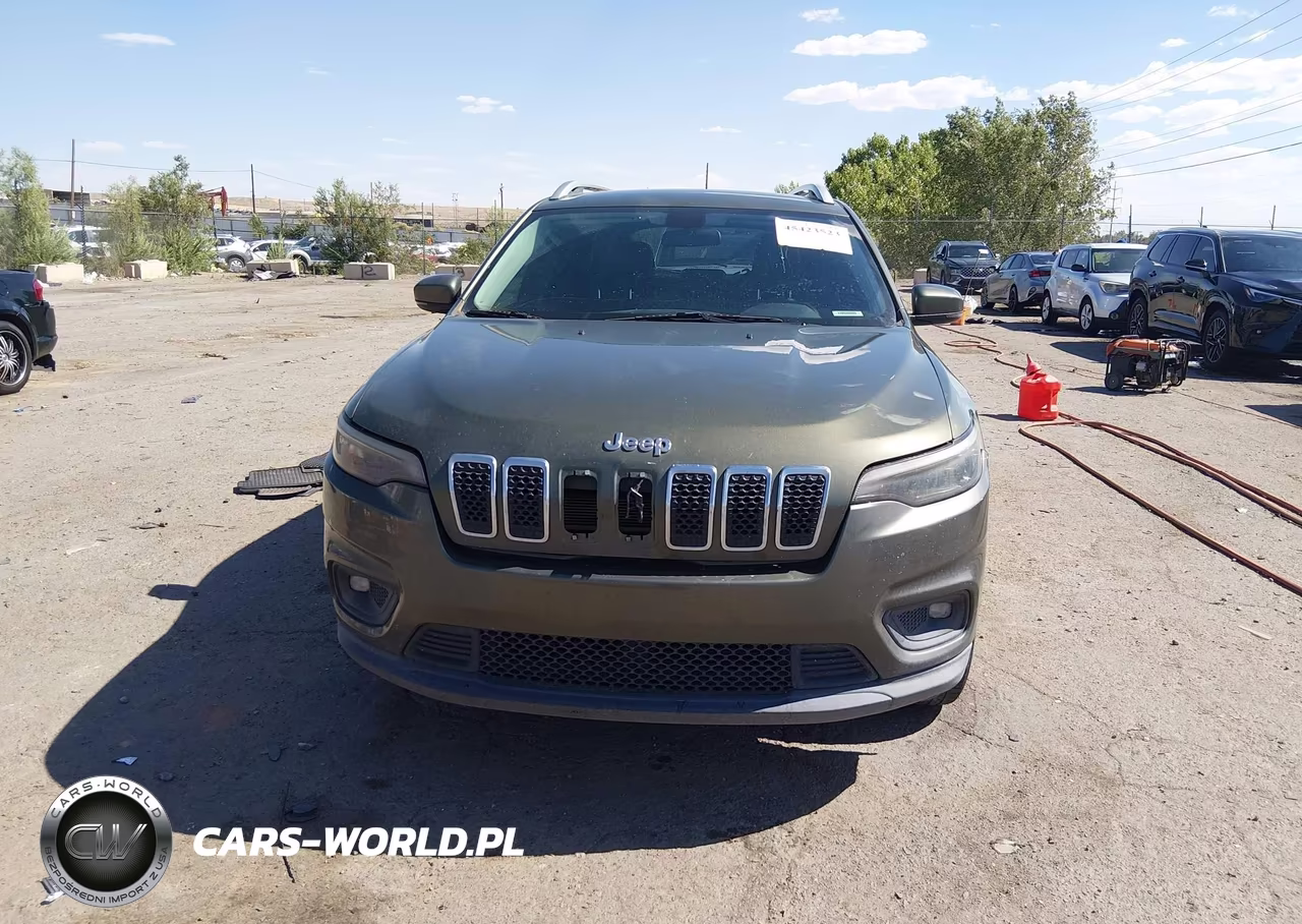 2019 Jeep Cherokee Latitude Plus 4X4 VIN:1C4PJMLB6KD441966 - 12