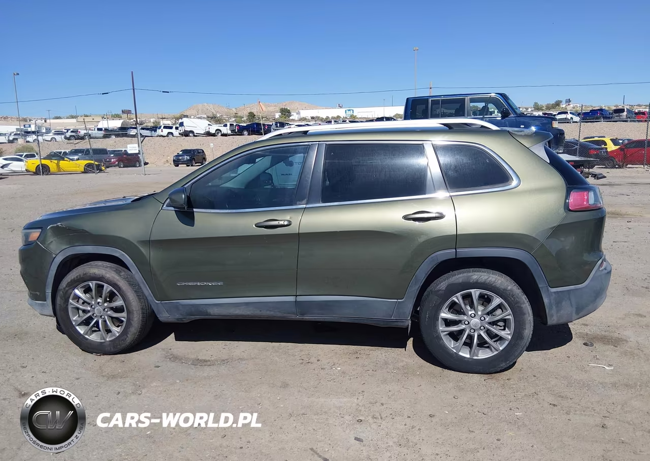 2019 Jeep Cherokee Latitude Plus 4X4 VIN:1C4PJMLB6KD441966 - 14