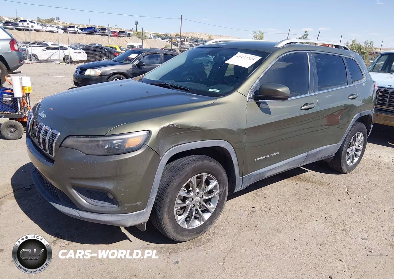 2019 Jeep Cherokee Latitude Plus 4X4 VIN:1C4PJMLB6KD441966 - 2