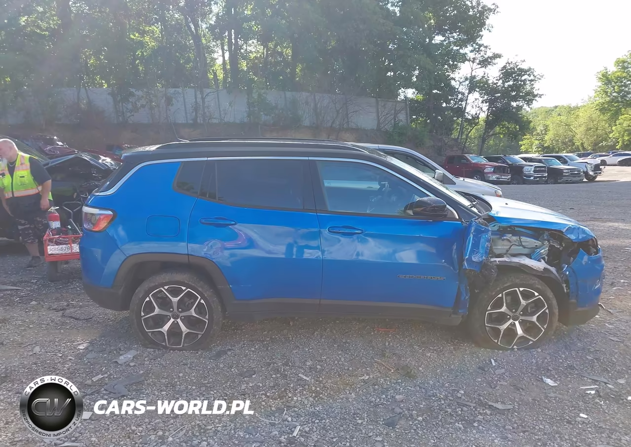 2025 Jeep Compass Limited 4X4 VIN:3C4NJDCN3ST542720 - 13