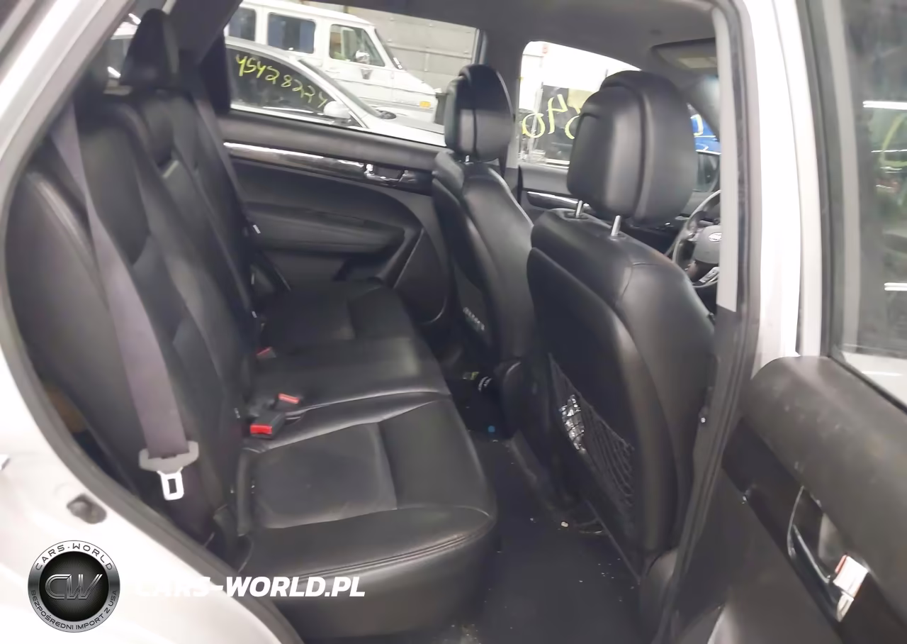 2013 Kia Sorento Lx VIN:5XYKT3A19DG379461 - 8