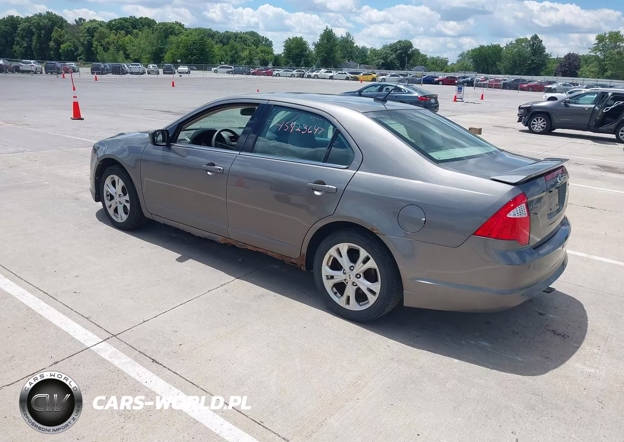 2012 Ford Fusion Se VIN:3FAHP0HA5CR155858 - 3