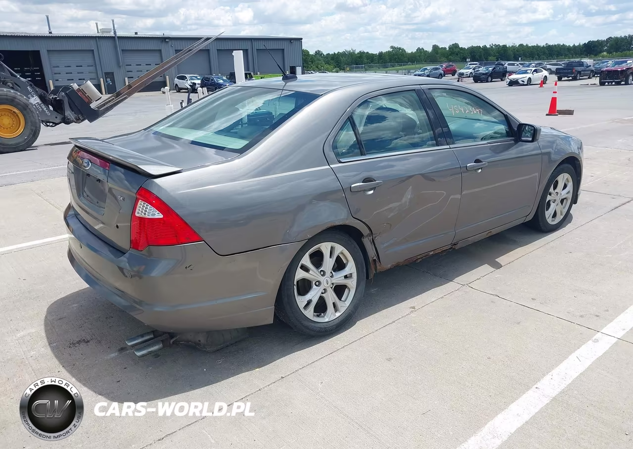 2012 Ford Fusion Se VIN:3FAHP0HA5CR155858 - 4