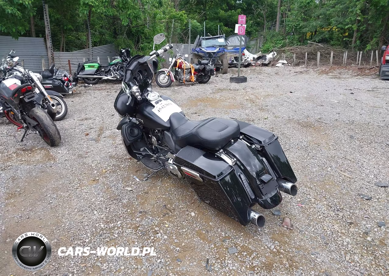 2009 Harley-Davidson Flhtcu VIN:1HD1FC4119Y612518 - 3