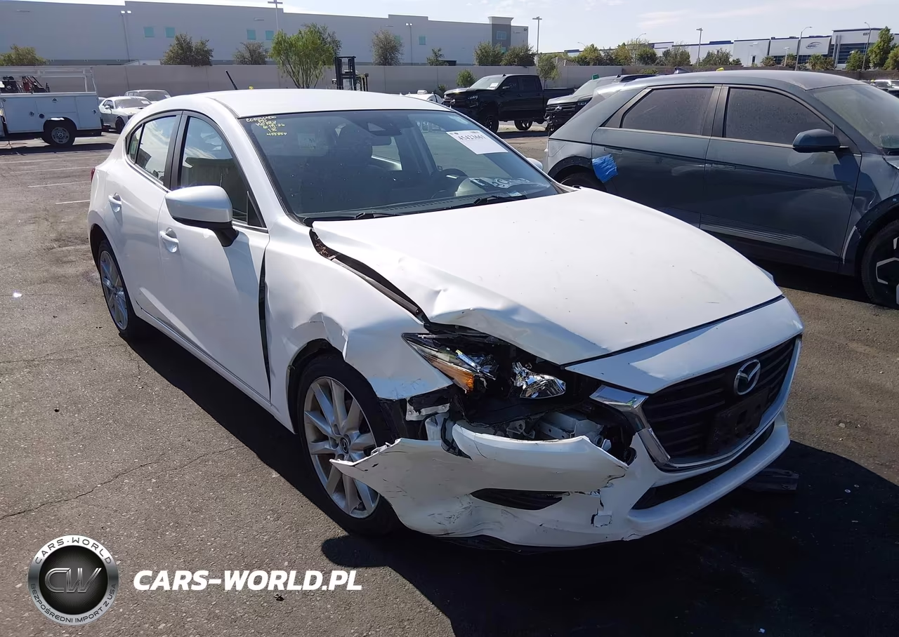 2017 Mazda Mazda3 Touring VIN:3MZBN1L77HM103804 - 13