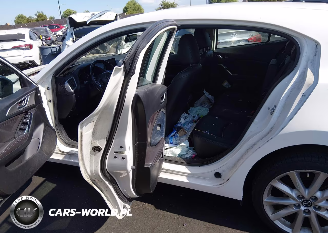 2017 Mazda Mazda3 Touring VIN:3MZBN1L77HM103804 - 8