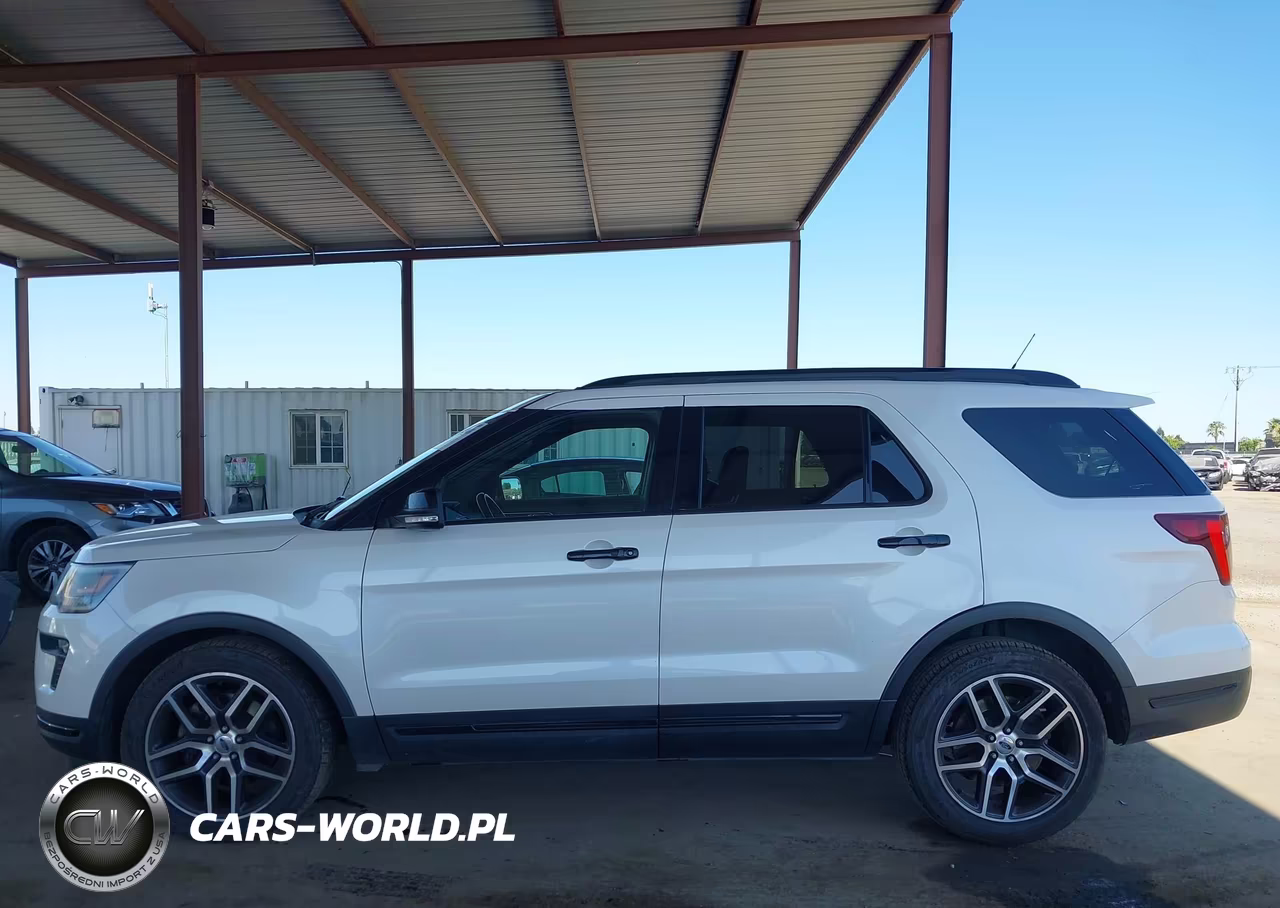 2018 Ford Explorer Sport VIN:1FM5K8GT9JGB57139 - 14