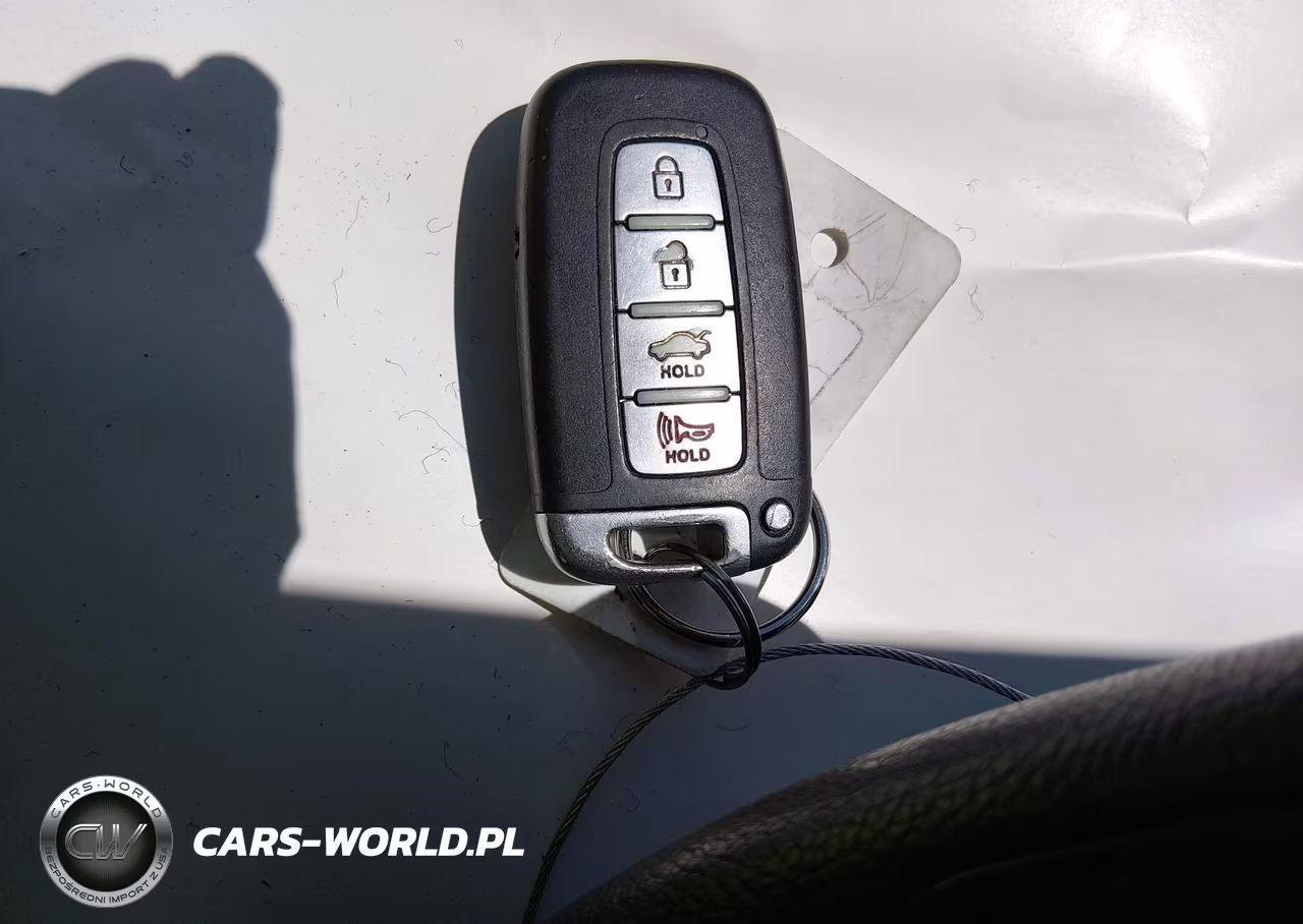 2011 Hyundai Sonata Limited VIN:5NPEC4ACXBH139071 - 11
