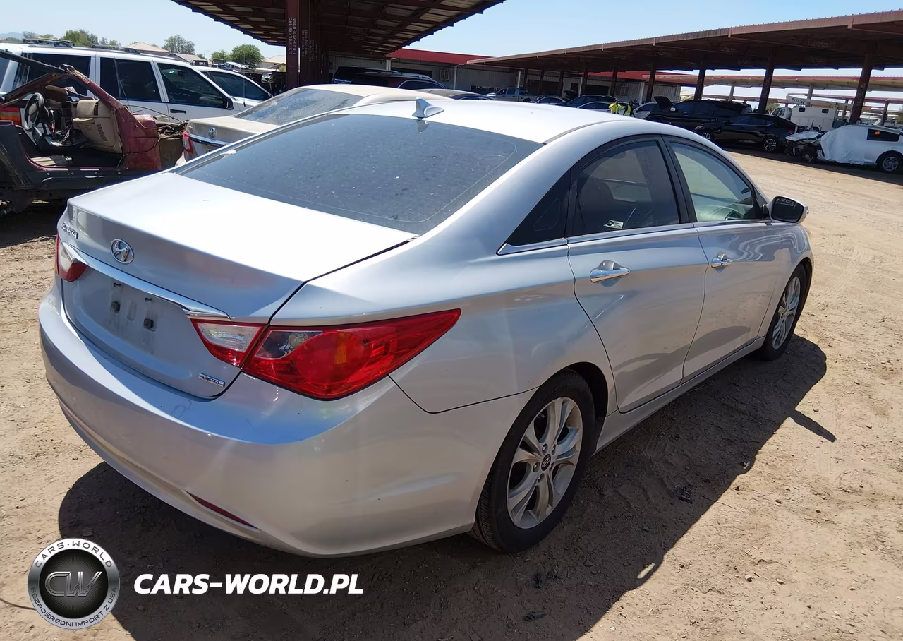 2011 Hyundai Sonata Limited VIN:5NPEC4ACXBH139071 - 4