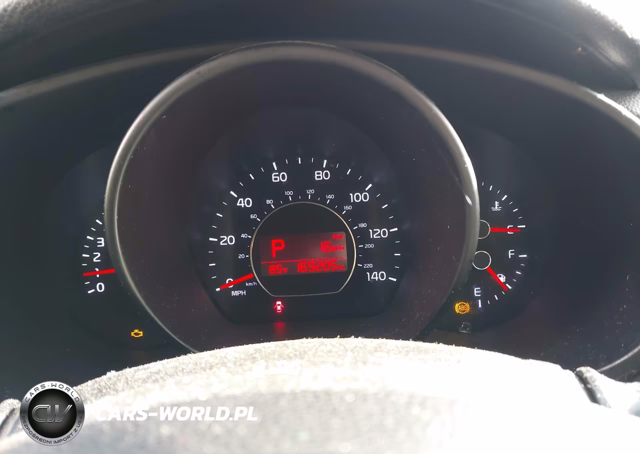 KIA SOUL VIN:KNDJN2A25F7789313 - 7