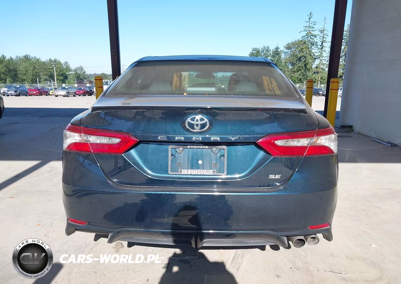 2018 Toyota Camry Se VIN:4T1B11HK3JU623250 - 16