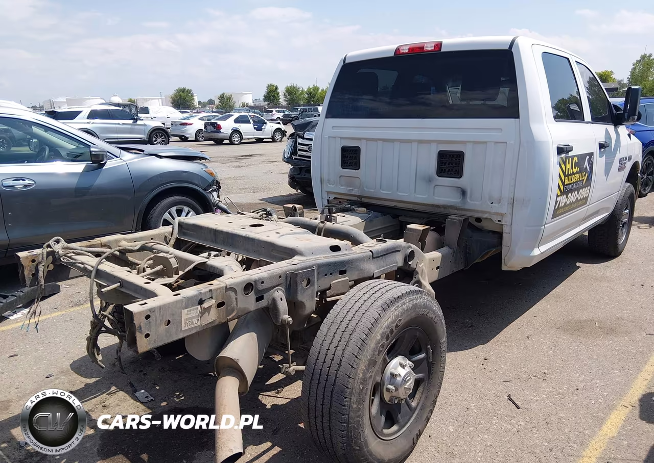 2015 Ram 2500 Tradesman VIN:3C6UR5HJ7FG537722 - 4