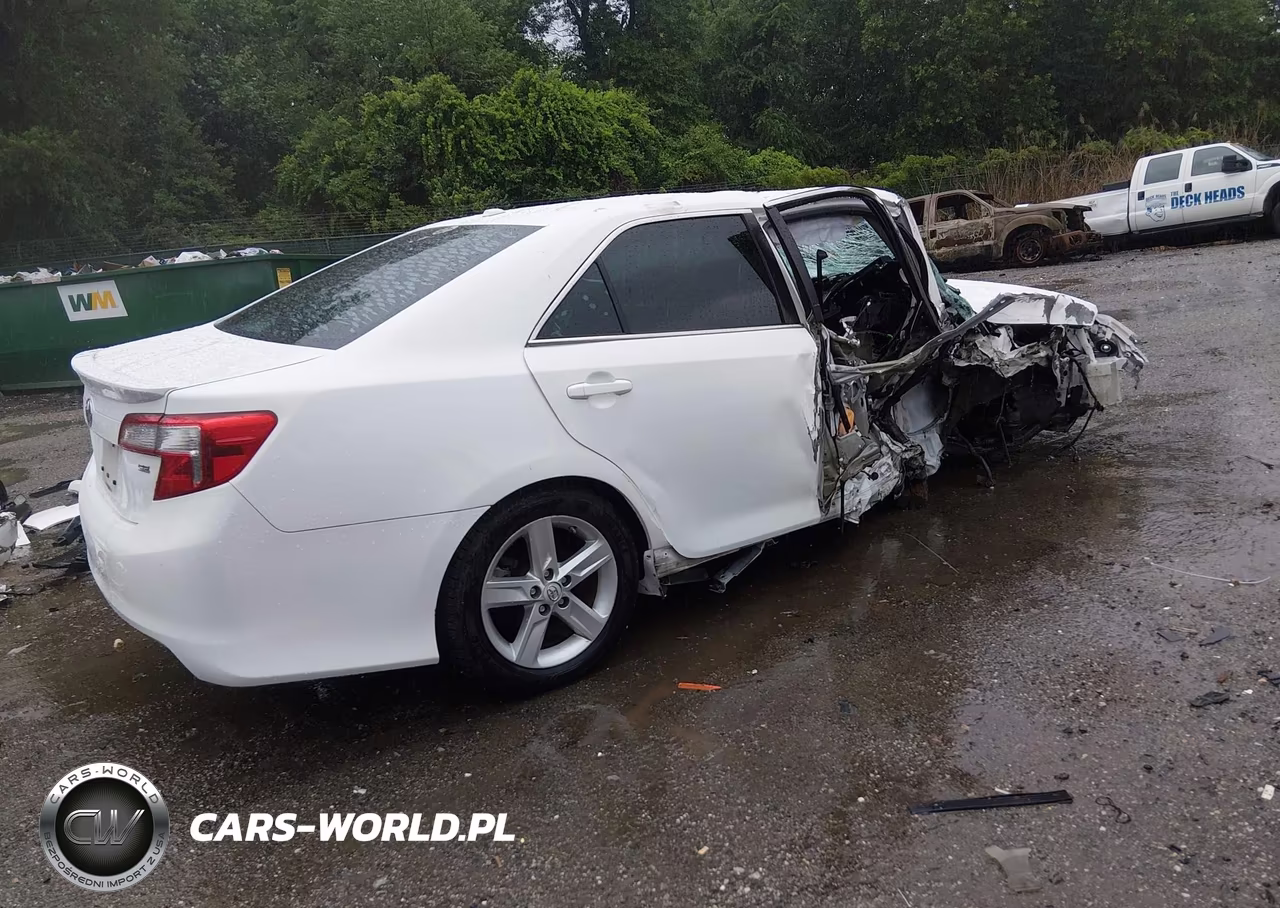 2014 Toyota Camry Se VIN:4T1BF1FK7EU319610 - 4
