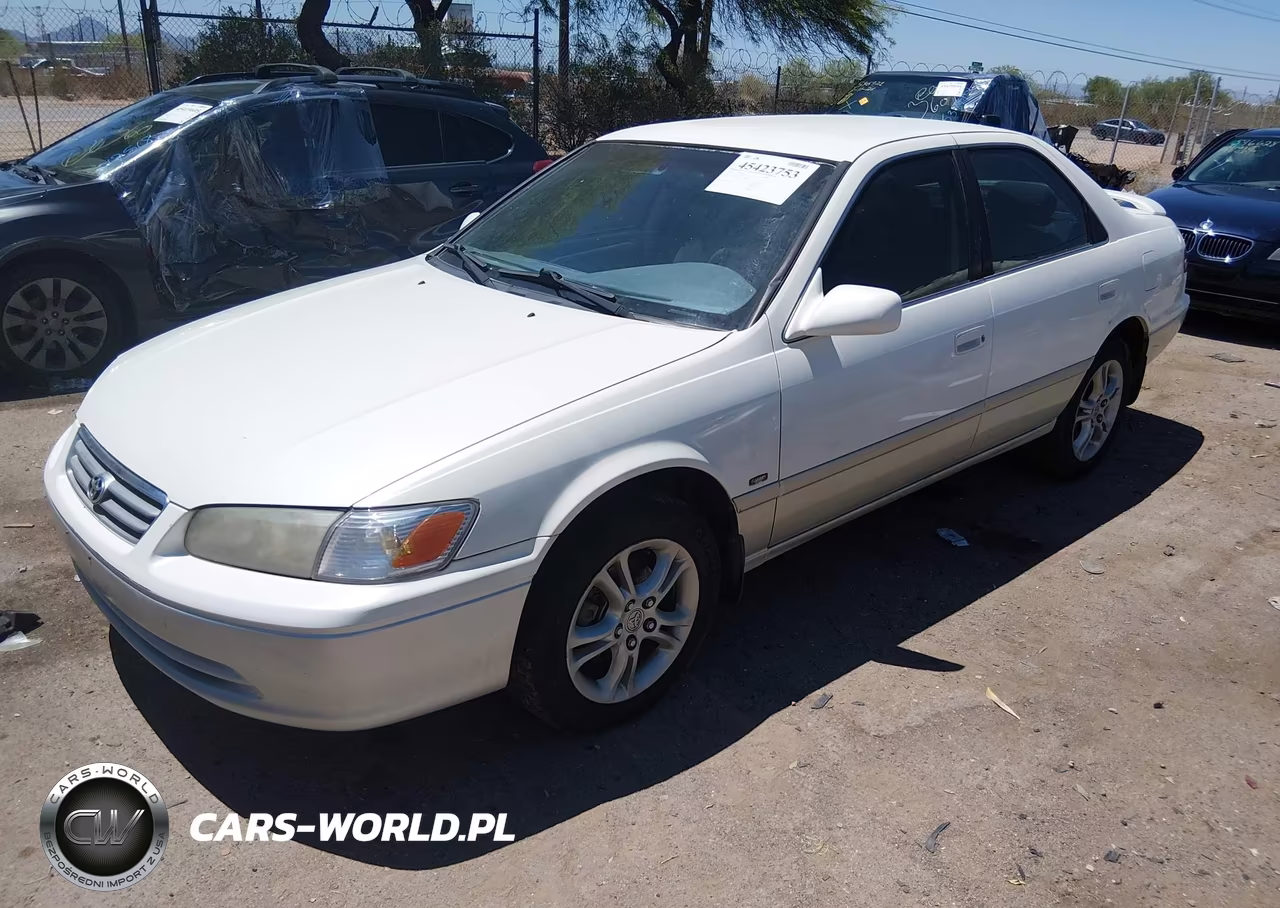 2001 Toyota Camry Le VIN:JT2BG22KX10553988 - 2