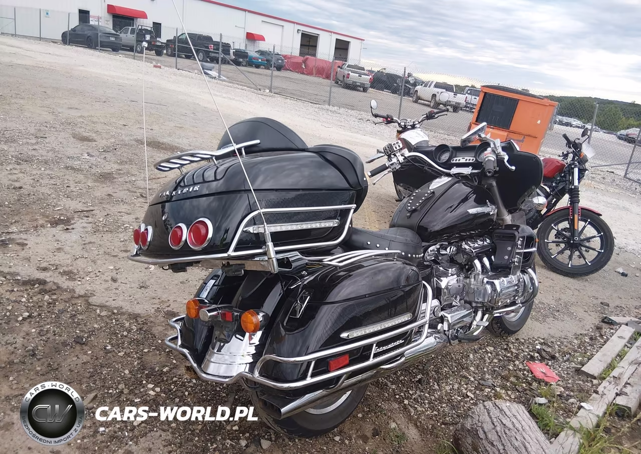 1999 Honda Gl1500 Cf VIN:1HFSC4105XA000088 - 4