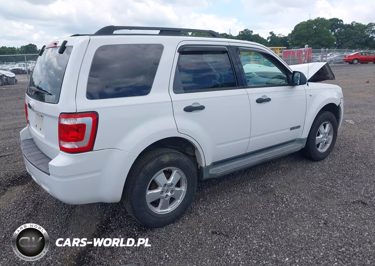 2008 Ford Escape Xlt VIN:1FMCU03118KB85192 - 4