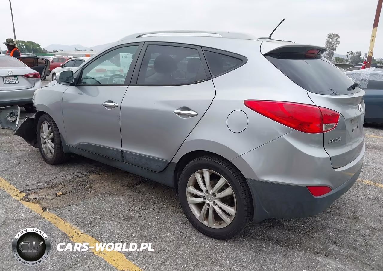 2011 Hyundai Tucson Limited VIN:KM8JU3AC5BU158179 - 3