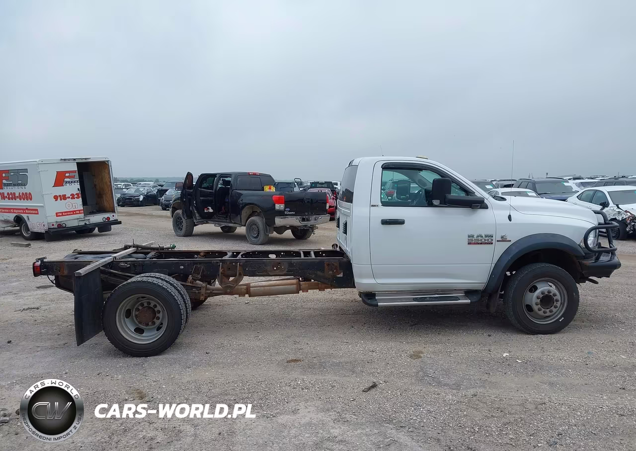 2016 Ram 5500 Chassis Tradesman-Slt VIN:3C7WRNBL2GG307733 - 15