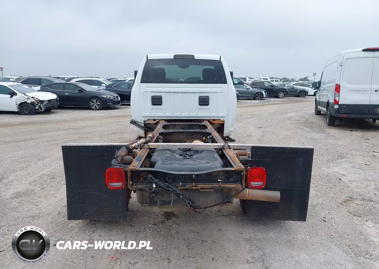2016 Ram 5500 Chassis Tradesman-Slt VIN:3C7WRNBL2GG307733 - 17