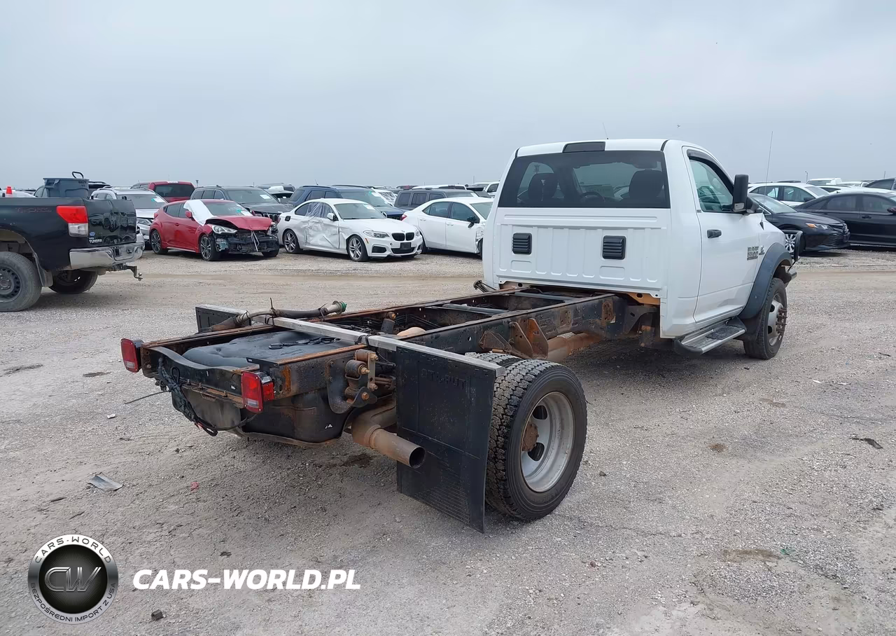 2016 Ram 5500 Chassis Tradesman-Slt VIN:3C7WRNBL2GG307733 - 4