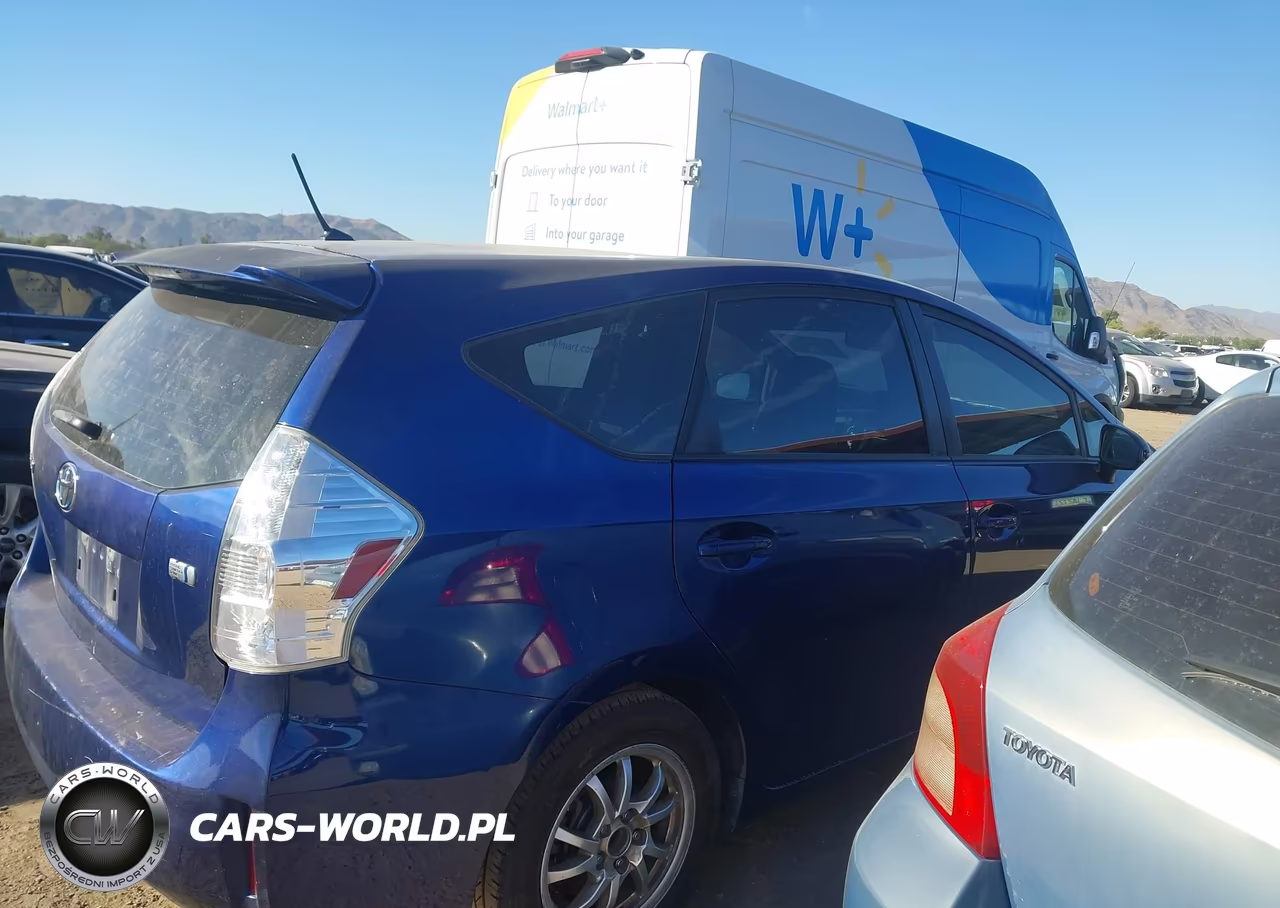 2014 Toyota Prius V Two VIN:JTDZN3EU3EJ009718 - 13